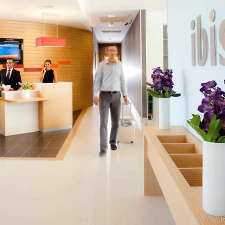 Ibis Otel 3*